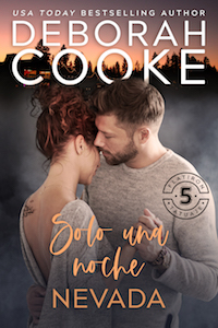 Just One Snowbound Night, book one of the Flatiron Five Tattoo series of contemporary romances by Deborah Cooke, Spanish edition