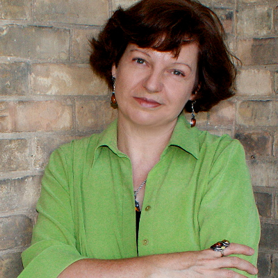 USA Today bestselling author Deborah Cooke, who also writes as Claire Delacroix